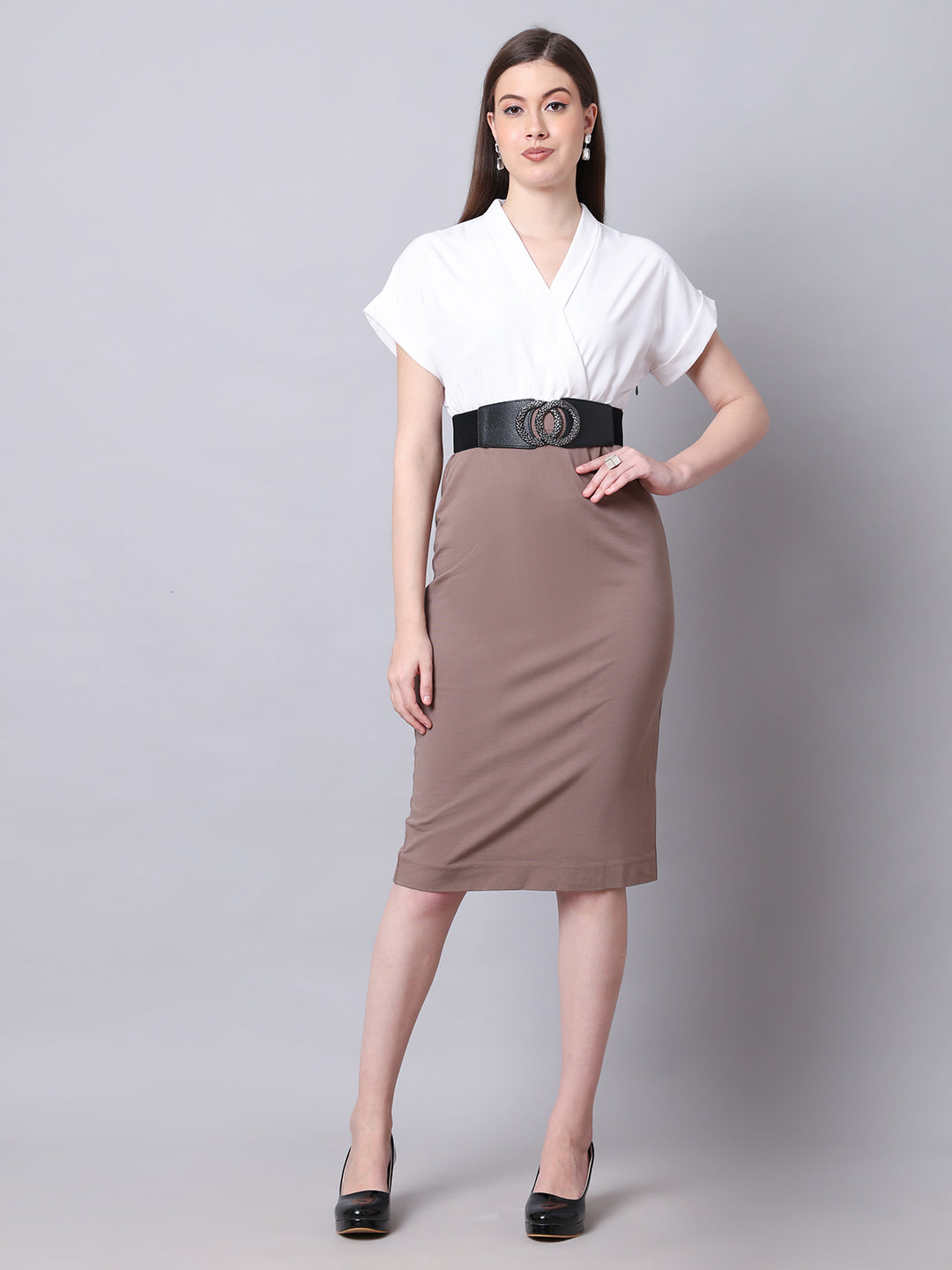 Exude Sparkling Color Block Blouson Dress With Belt (Beige)