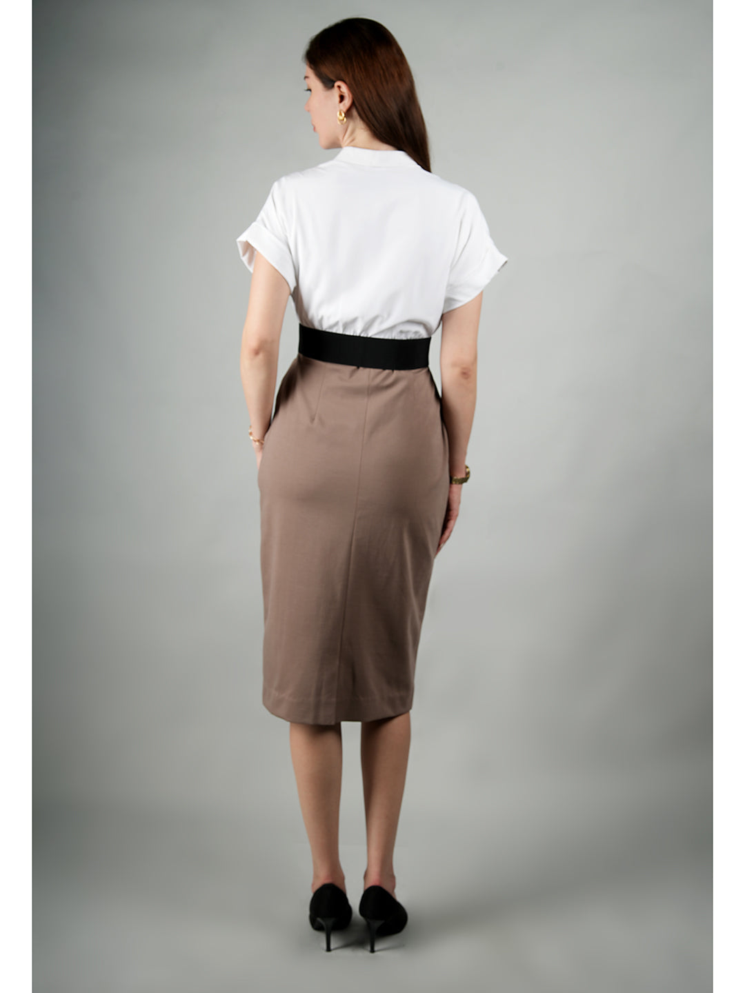 Exude Sparkling Color Block Blouson Dress With Belt (Beige)