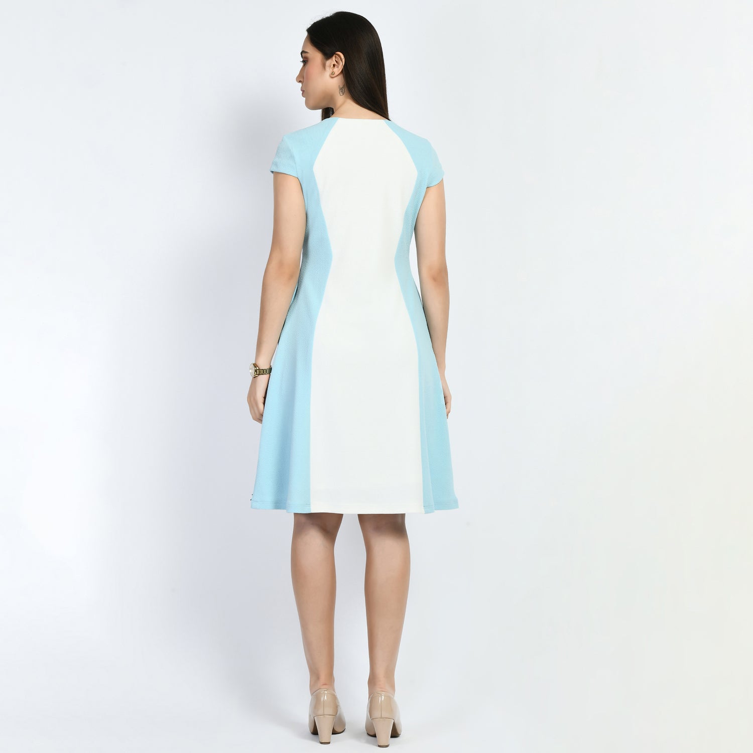 Exude Awe Colour-blocked Sculpt A-line Dress (Sky Blue)