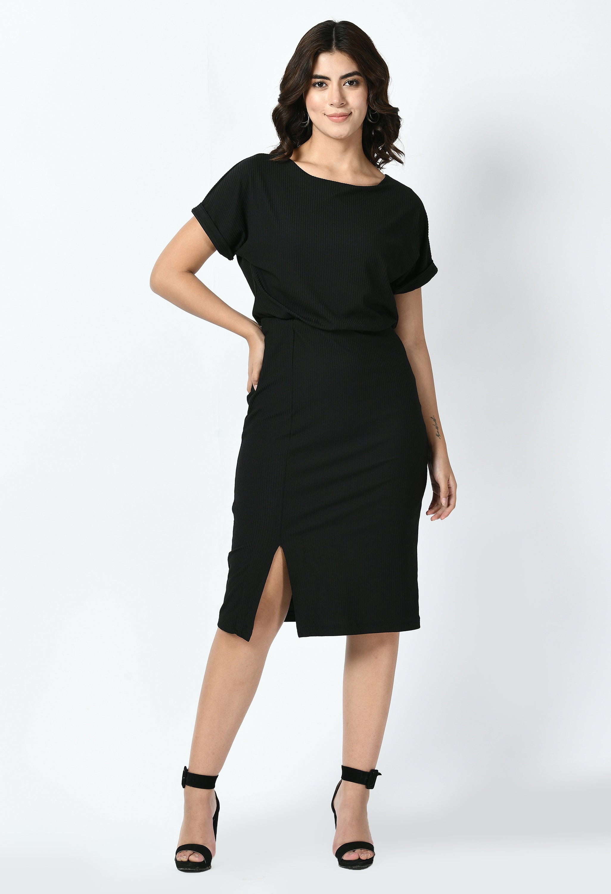 Exude Enigma Ribbed Blouson Dress (Black)