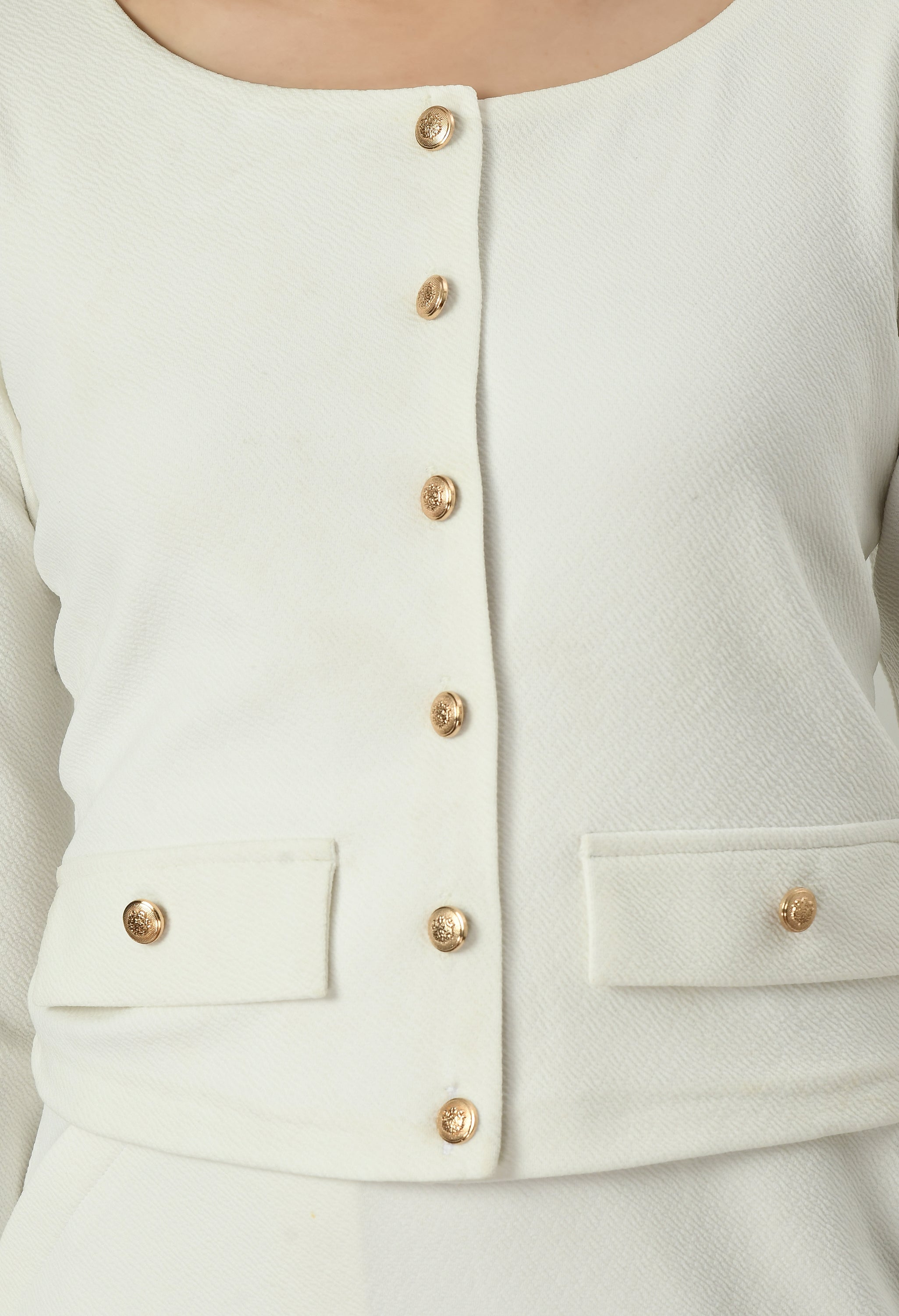 Exude Enchanting Button-down Crop Blazer (White)