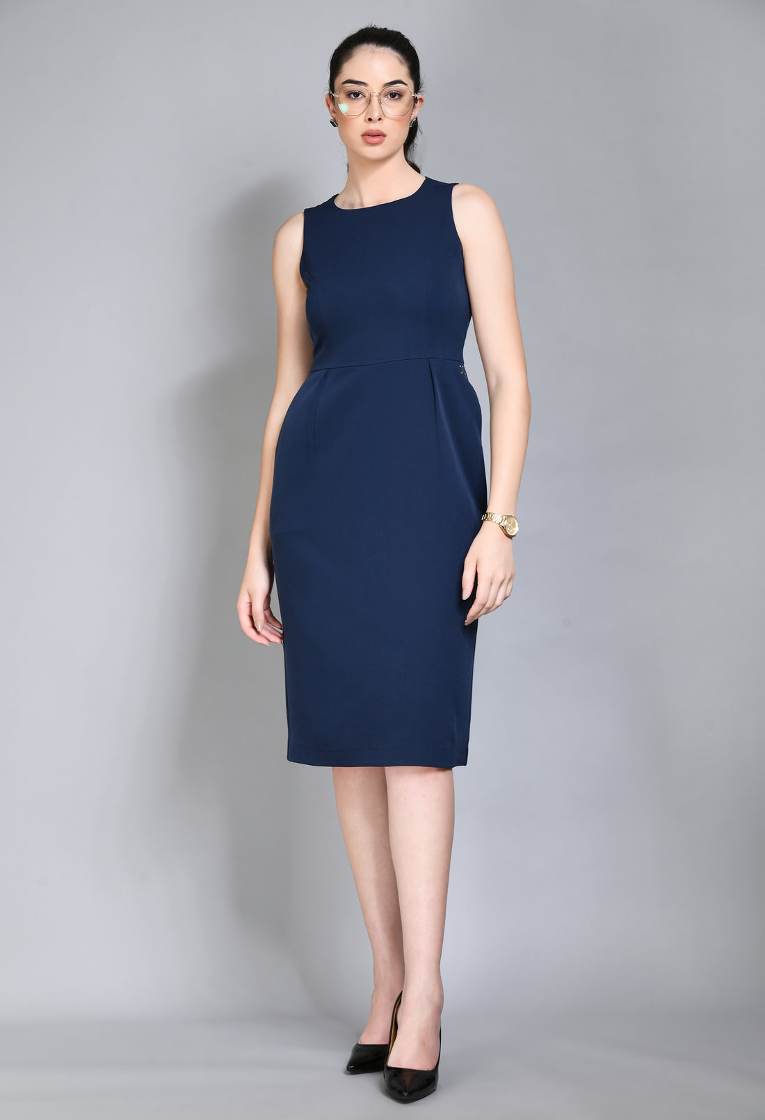 Exude Courage Sleeveless Sheath Dress (Navy)