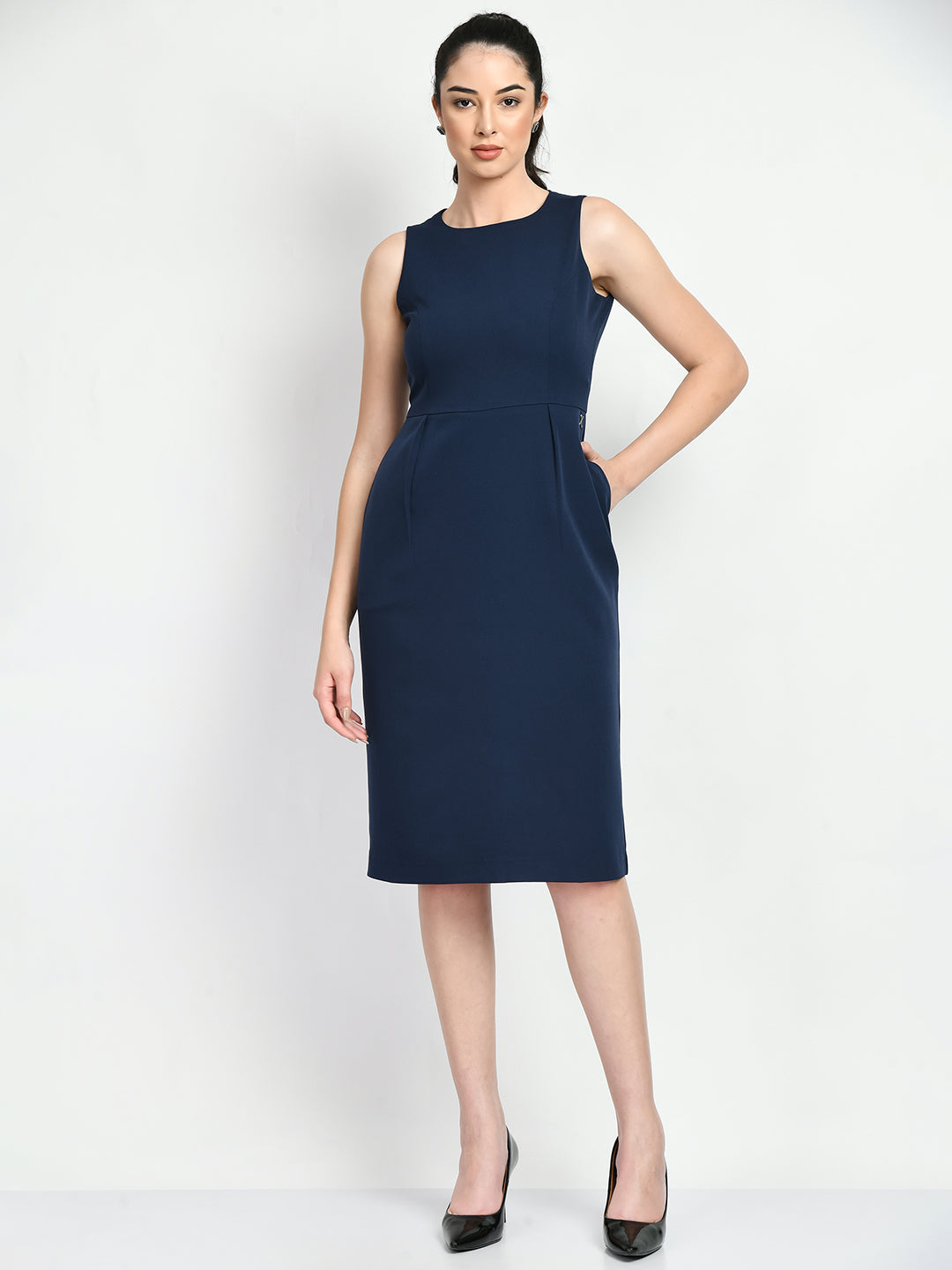 Exude Courage Sleeveless Sheath Dress (Navy)