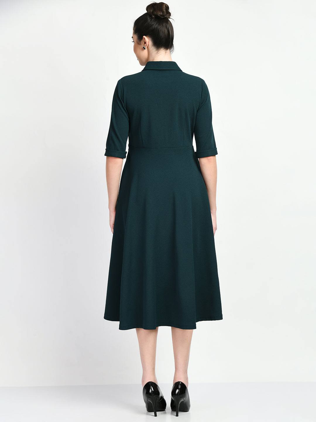 Exude Serenity Fit and Flared Shirt Midi Dress (Emerald Green)