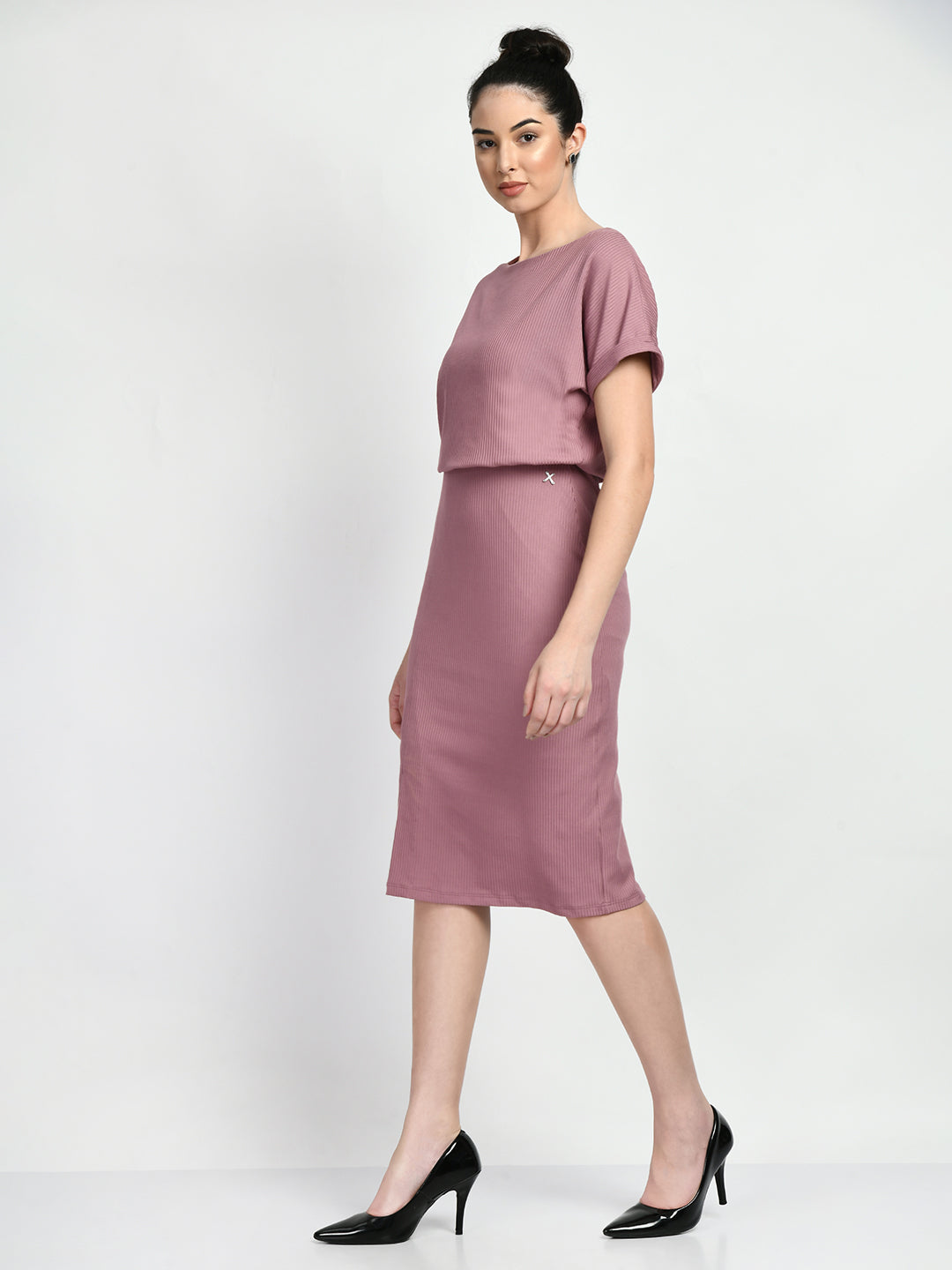 Exude Enigma Ribbed Blouson Dress (Dusty Pink)