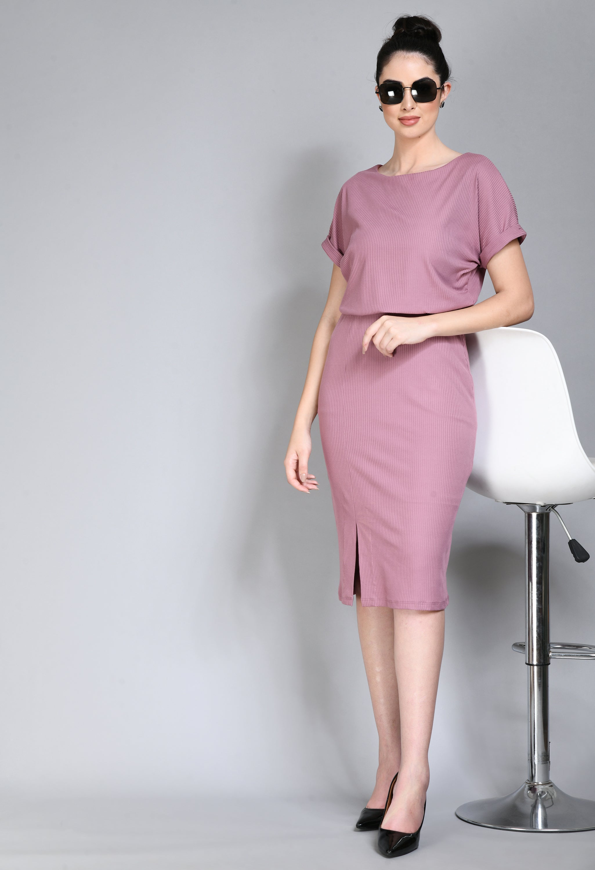 Exude Enigma Ribbed Blouson Dress (Dusty Pink)