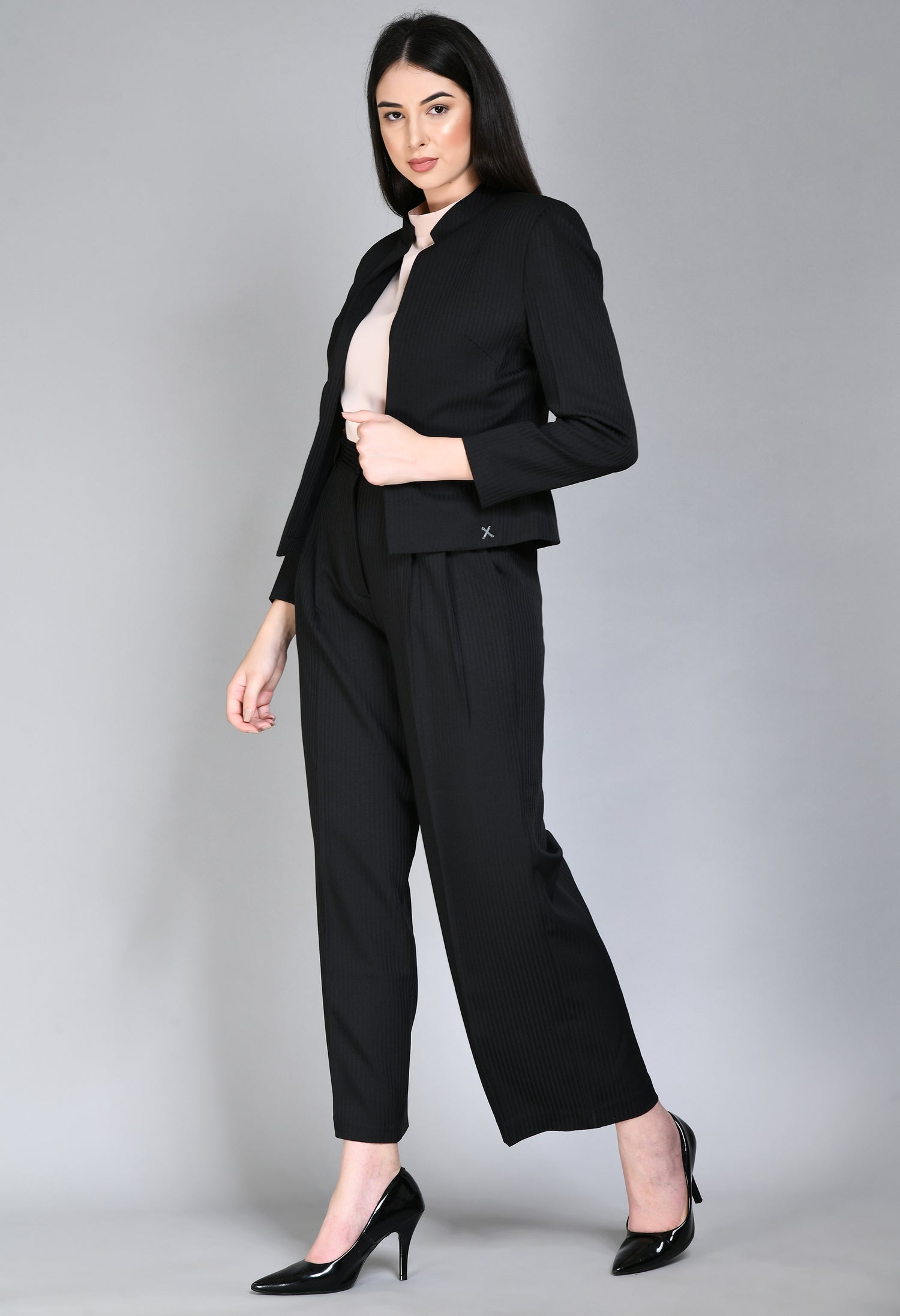 Exude Focus Striped Short Blazer Wide Leg Pant Suit (Black)